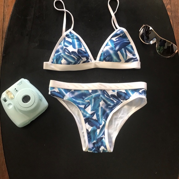 SAMMI Floral Print Bikini Set - Picture 2 of 5